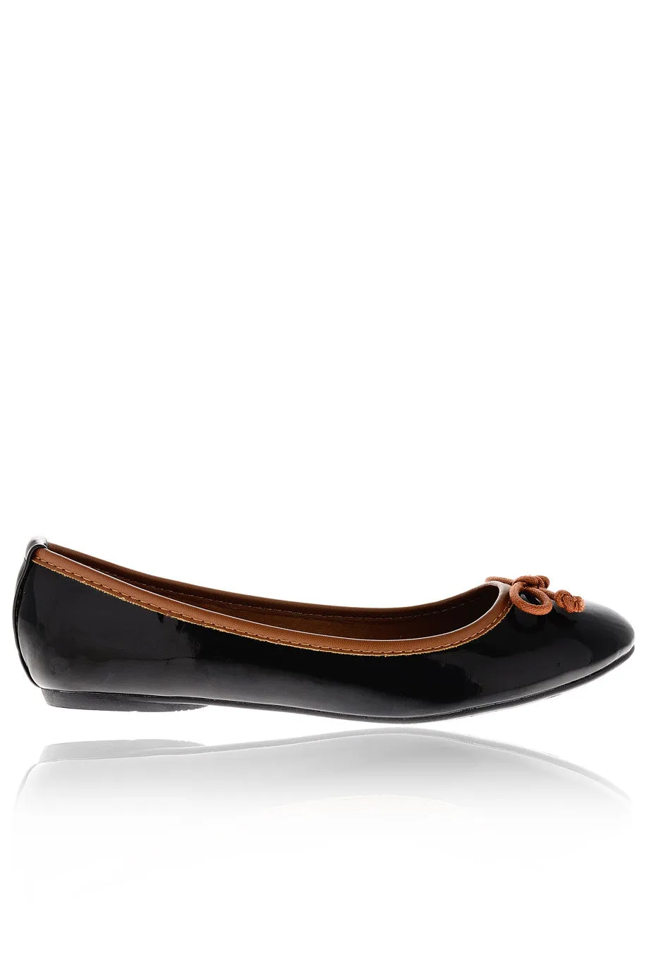 DEUX COULEUR Black Patent Ballerinas