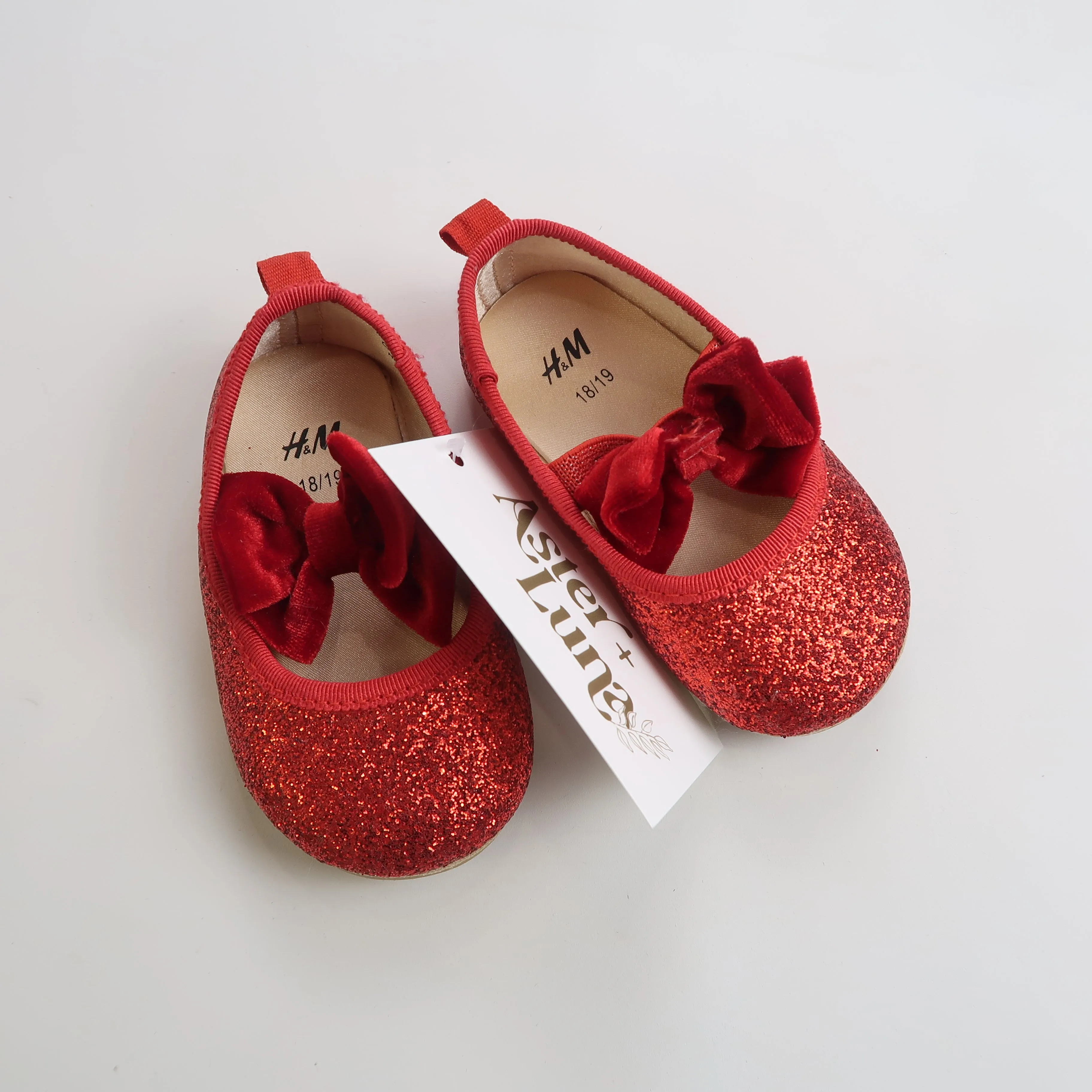 H&M - Shoes (Shoes - 18/19)