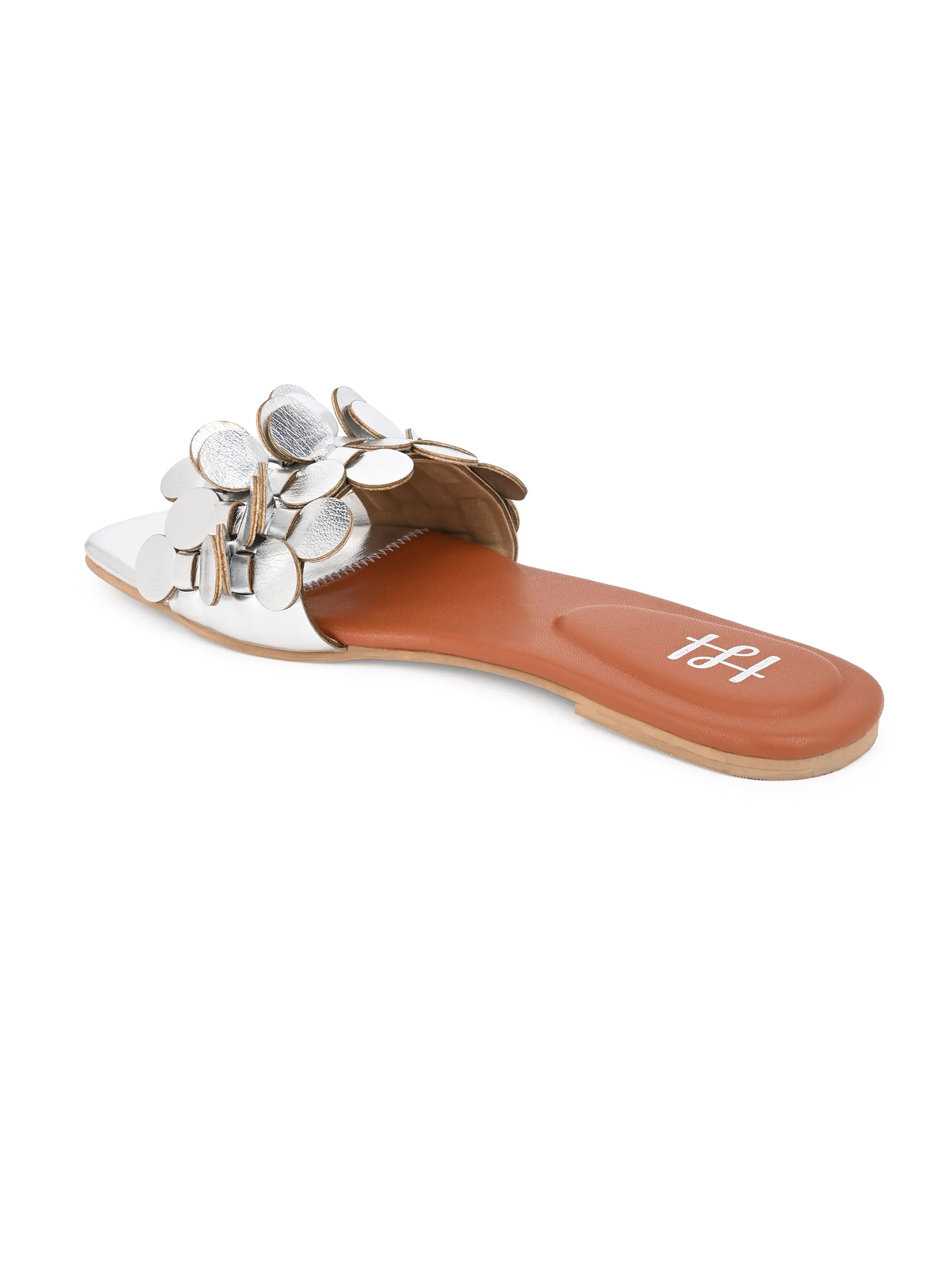 Hydes and Hues Women Open-Toe Silver Coin flats