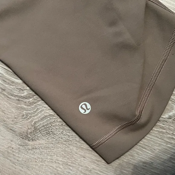 Lululemon Align High Rise High Waist Bike Short 6&quot; Nomad Beige size 2