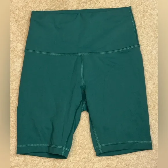 Lululemon Wunder Train High Rise Short 8”