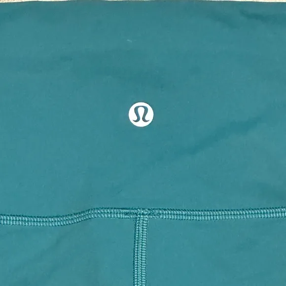 Lululemon Wunder Train High Rise Short 8”