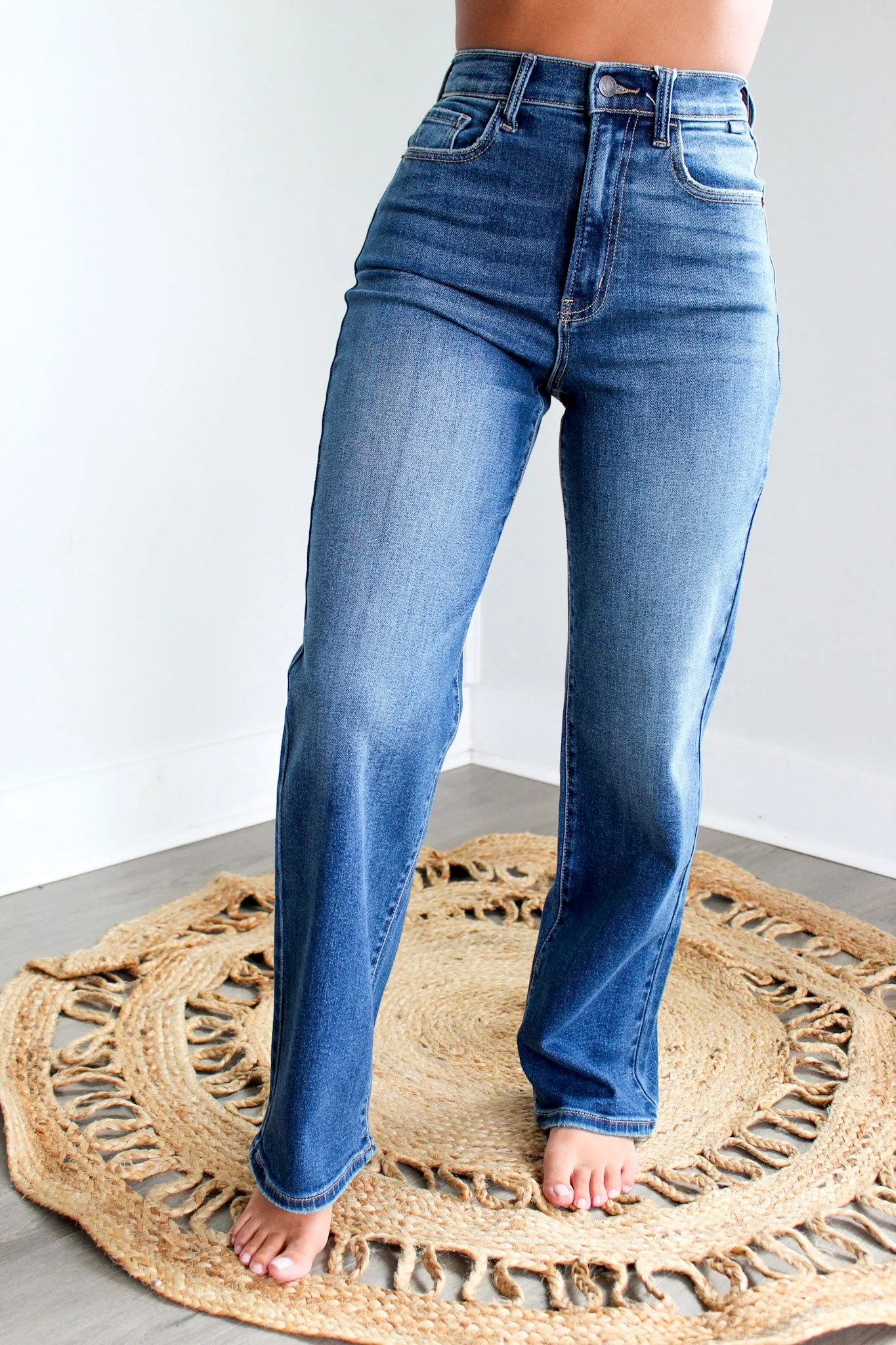 Marin High Rise Straight • Medium Wash