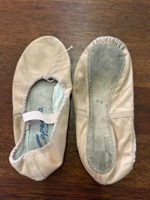 Preloved Capezio Leather Ballet Shoes - 5.5C