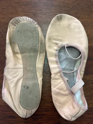 Preloved Energetiks Leather Ballet Shoes - 8.5B