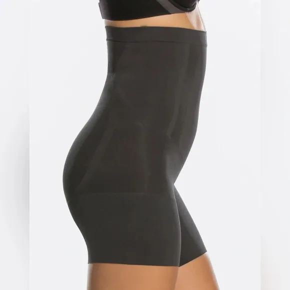 Spanx Oncore High-Waisted Mid-Thigh Shaper Short. Women's size XL