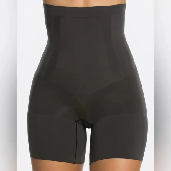 Spanx Oncore High-Waisted Mid-Thigh Shaper Short. Women's size XL